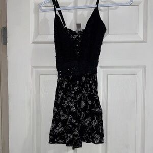 Streetwear Society Black and White Floral Mini Dress